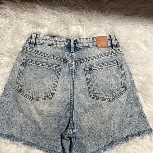 Zara Light Blue High Rise Denim Shorts Size 2 - Picture 4 of 5